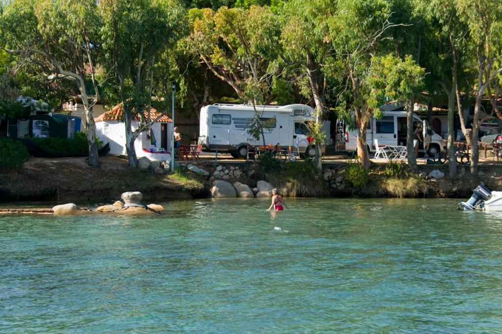 Camping Baia Saraceno Hotel Palau Ngoại thất bức ảnh