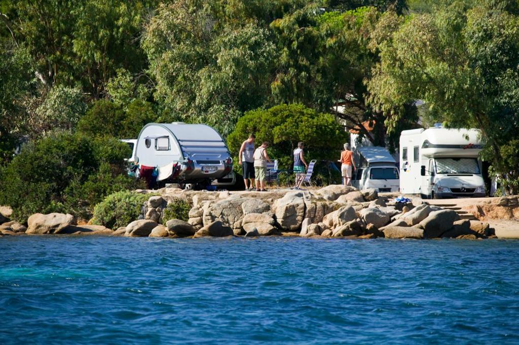 Camping Baia Saraceno Hotel Palau Ngoại thất bức ảnh