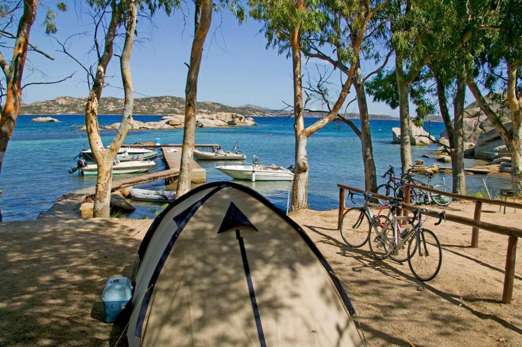 Camping Baia Saraceno Hotel Palau Ngoại thất bức ảnh
