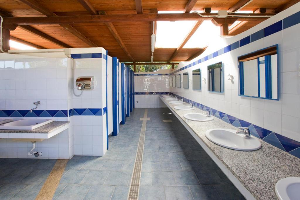 Camping Baia Saraceno Hotel Palau Ngoại thất bức ảnh