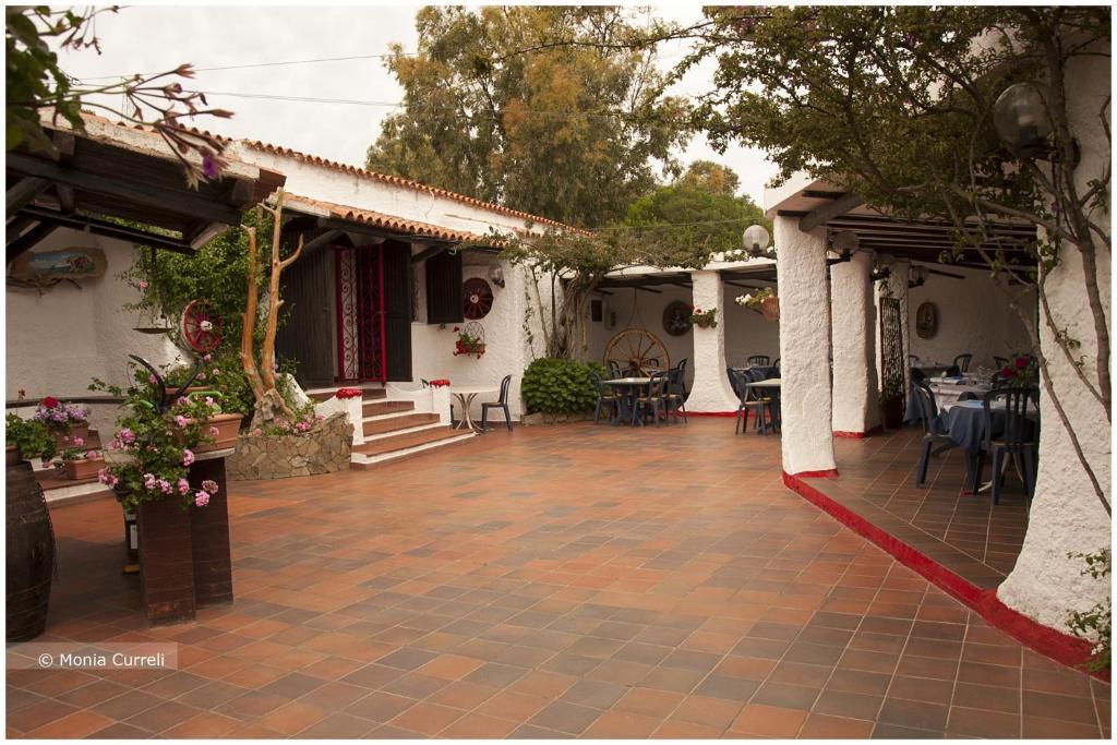 Camping Baia Saraceno Hotel Palau Ngoại thất bức ảnh